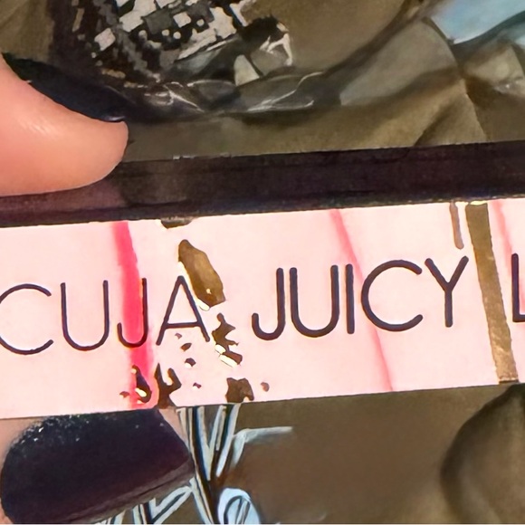 Tarte Juicy Couture Lip Vinyl - Vanilla Cupcake - Picture 2 of 7